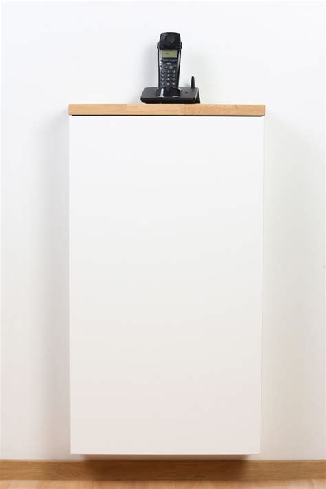 Sie durchkreuzen wiesen, waldgebiete, alpines gelände, flüsse und seen. Tiny Sideboard | Router verstecken, Möbel zum selbermachen ...