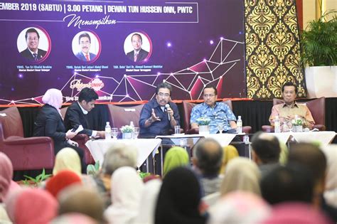 Strategi dan langkah menerusi serampang dua mata cabaran Forum Cabaran Dasar Ekonomi Baru Di Era Malaysia Baru - UMNO