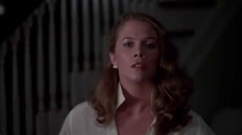 Full descriptionhis help in killing. Body Heat 1981 William Hurt, Kathleen turner - YouTube