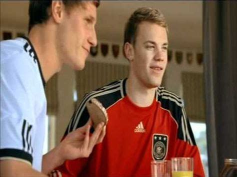 Joachim löw war sichtlich erleichtert, torwart manuel neuer schwärmte vom »wahnsinn« bei den einwechselungen. Die 29 besten Bilder zu Benedikt Höwedes | Benedikt ...