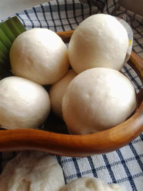 Goreng pau hingga berwarna keperangan. SelagiAdaGula: Pau Kacang Merah....Pau Kelapa Manis