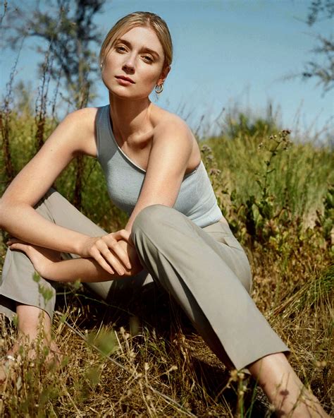 Variety reports that robert pattinson and elizabeth debicki have officially joined christopher nolan's untitled film stars john david washington, robert pattinson and elizabeth debicki an is scheduled to be released jul. Elizabeth Debicki talks new movie Tenet & working with ...