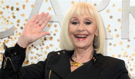 Raffaella carrà, the pop singer and actor who was an entertainment icon in her native italy, has died aged 78. Raffaella Carrà chi è: età, vita privata - Aciclico.com