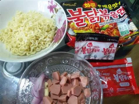 Here is a unwrapping of the samyang cheese buldakbokkeumyun! PERMATABIRU: CARA MASAK SAMYANG RAMEN