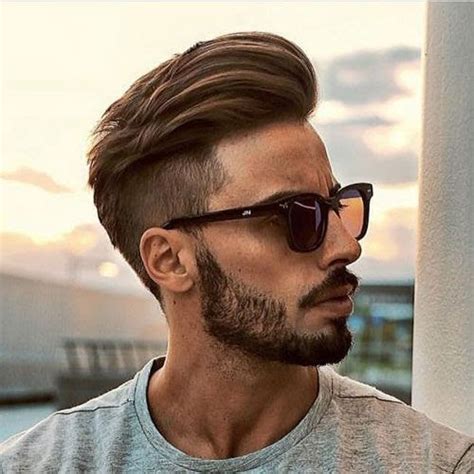 Of all face shapes, the round face can be the most challenging face shape to find the. Best Slope Haircut Men's Raund Face Shep : 40 Best ...