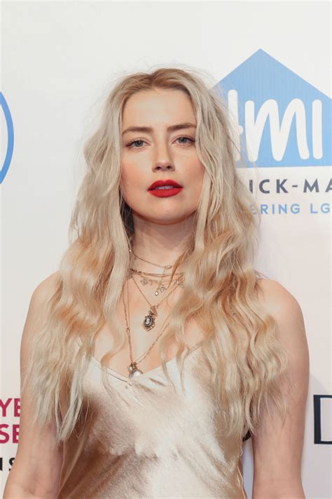 Amber laura heard was born in austin, texas, to patricia paige heard (née parsons), an internet researcher, and david c. Amber Heard - 2019 Emery Awards