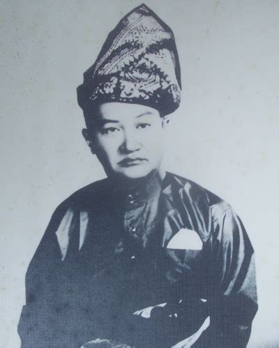 Tengku muhammad iskandar ri'ayatuddin shah. GAMBAR MENTERI-MENTERI BESAR PAHANG BERMULA 1948 SEHNGGA ...