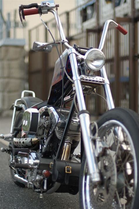 Motorcycle maintenance at moto guild. Tokyo Bay Area | Shovelhead bobber, Shovelhead, Motorcycle ...