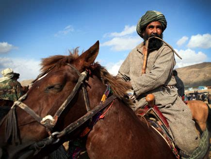 Buzkashi הוא ספורט לאומי במדינה. מקומות מסוכנים בעולם שעדיין שווה לך להגיע אליהם