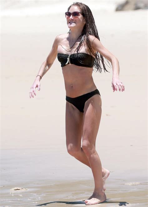 Nikki's birth flower is sweet. Nikki Grahame flaunts her bikini body on holiday with ...