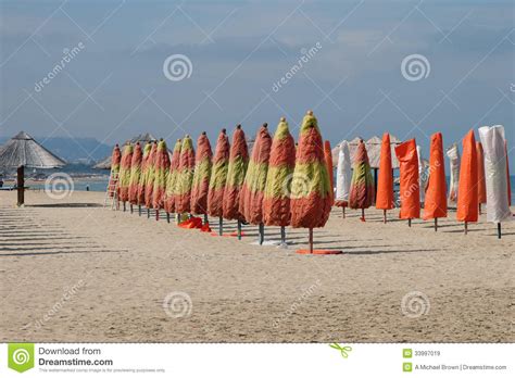 Ontdek de datingscene op een van de beste plekken om nieuwe mensen te ontmoeten: Pescara Italien, Abruzzo Region Fotografering för ...