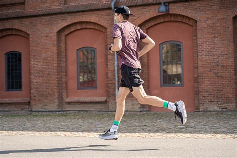 공지사항 택배파업으로 인한 배송지연 공지. INCYLENCE Running Socks - Classic Dots green