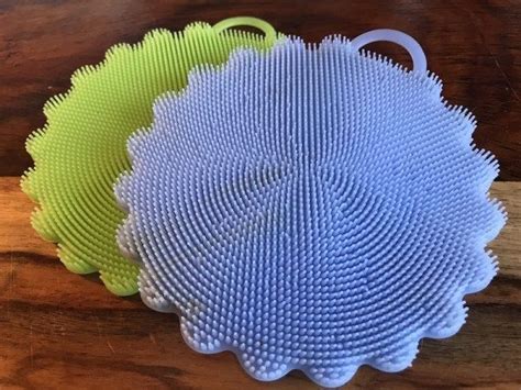 Review on best kitchen sponges that do not smell and use for dishwashing, countercleaning, wipiping, polishing, stainless steel,bottles, jars. Silicone Sponge: Because Kitchen Sponges are Gross ...