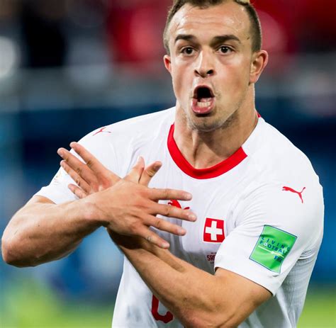 Born 10 october 1991) is a swiss professional footballer who plays as a winger for premier league club liverpool and the switzerland. WM 2018 - Serbien-Schweiz: Shaqiri und Xhaka provozieren ...