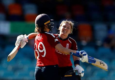 Knight played in her 100th women's one day international match for england in december 2019. Women's T20 World Cup: Heather Knight leads England to ...