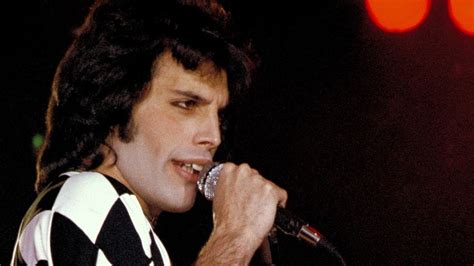 Weitere ideen zu queen freddie mercury, freddie mercury, musik. Besondere Ehre: Asteroid nach Freddie Mercury ( 45 ...