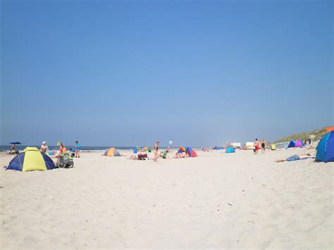 Erleben sie die faszinierende dünenlandschaft und die breiten strände der nordseeküste. Strand und Meer in Sint Maartenszee | Ferienhaus in Holland