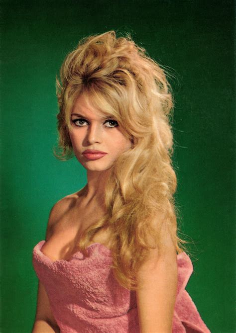 Haziran ayının ilk haftasında, anne ve. 10 Reasons to Love Brigitte Bardot | Isabel Rose