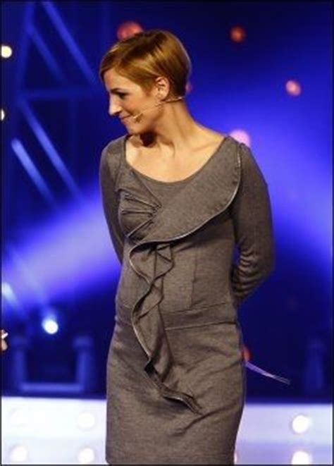 She was host of absolutt underholdning. Guri Solberg ble mamma igjen - Idol - VG