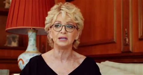 Se hai già un account su oggi o su un sito rcs (corriere, gazzetta, iodonna) puoi accedere con le tue credenziali oppure con i tuoi account social. Pomeriggio 5, Enrica Bonaccorti chiarisce su Antonella Elia