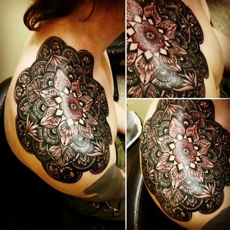 Henna tattoos service is provided for events like weddings, bridal showers, baby showers, house warming, all girls night out, graduation parties, sweet 16 parties, and many more. Mandala Tattoo by MJ @ Serenity Ink. Milwaukee, WI : tattoos