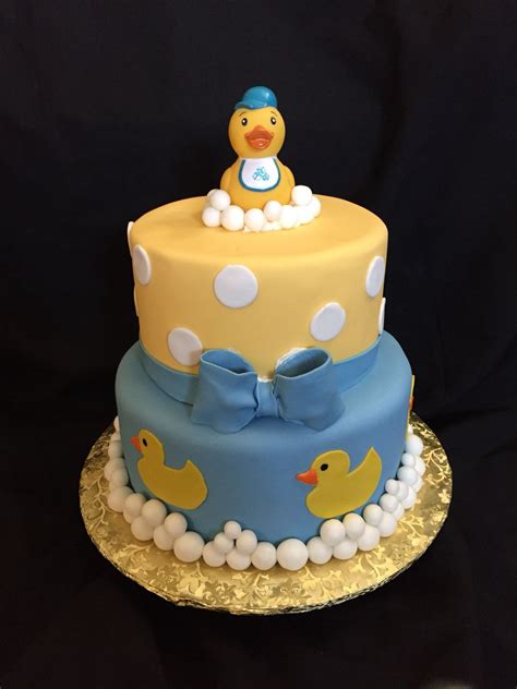 You'll also need to add important information such as place, time, an rsvp. Rubber duck baby shower cake (With images) | Rubber ducky ...