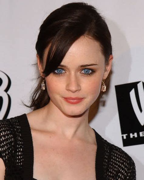 Alexis bledel is an american actress and model. Blue Eyes Post: Alexis Bledel & Sara Paxton - Alexis ...