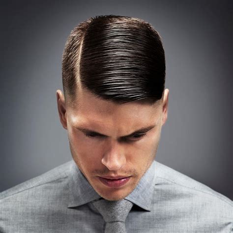 Diduga model rambut british ini dipopulerkan oleh para pria muda di inggris. Gambar Nama Gaya Potongan Rambut Pria Indonesia Terbaru | Cahunit.com