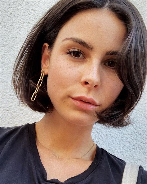 Das schrieb zumindest die „bild nun und bezog sich dabei auf fotos der sängerin, die sie mit babybauch zeigen. Lena Meyer Landrut Sun's out ☀️💛 | Lena meyer landrut ...