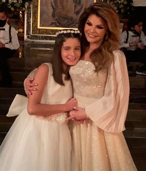 Todo sobre roberto cantoral, noticias en imagenes, fotos, videos, audios, infografias, interactivos y resumenes de roberto cantoral. María Itatí, hija de Itatí Cantoral, debutó en la música ...