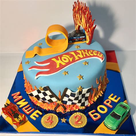 Rev up for mario kart™ racing the hot wheels ® way! Hot wheels cake | Tortas