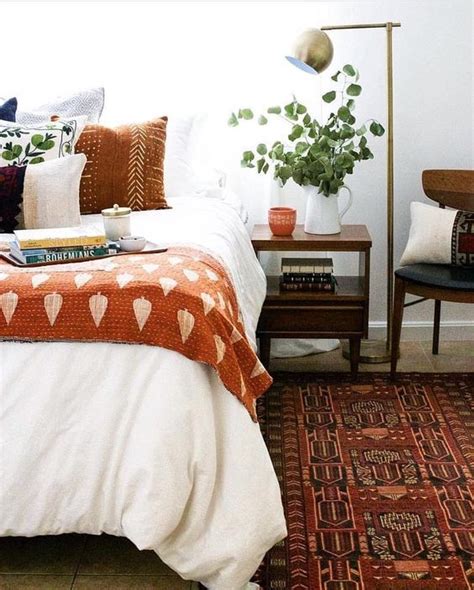 Sometimes you might have to step a little outside your comfort zone but you're with your man so you shouldn't feel uncomfortable. 5 Ways to Spice up your Interiors for Fall | Home bedroom ...