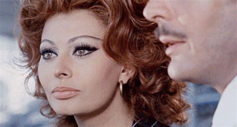 Также эта песня представлена в исполнении: sofia loren on Tumblr