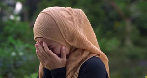 Jadikan ia sebagai pendinding dan pantulan. Amal 5 Surah Ini Jika Ada Yang Dengki Dan Sihir Perniagaan ...
