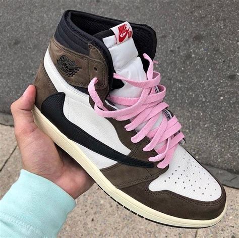 Travis scott shoes travis scott outfits jordan xi nike snkrs gym workout for beginners retro outfits trendy outfits shoe gallery sneaker release. @astro.flame_ on Instagram: "Pink laces or nah? # ...