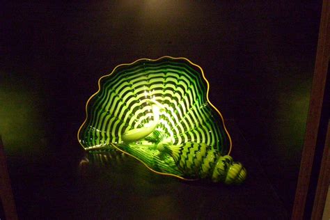 Chihuly garden and glass gift shop. Alchemy of clay, First Edition: Glass by Chihuly and company