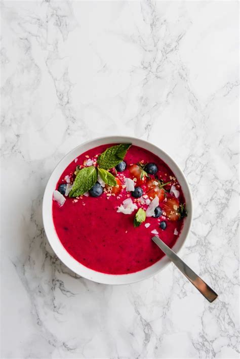 Healthy Berry Beet Smoothie Bowl | Rezept in 2020 ...