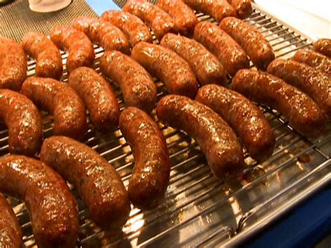 10 Phallic Foods Politicians Should Eat On Camera