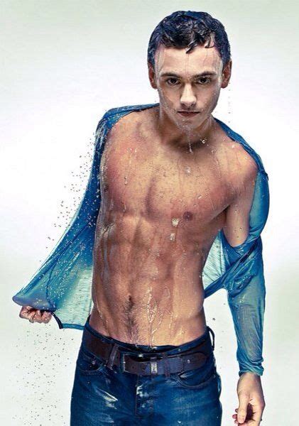 Последние твиты от tom daley (@tomdaley1994). Pin on photo shoot ides and inspiration