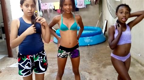 5:46 ・a posting from a board certified dentist, the d**g r**e of a new toothbrush company employee, these female employees were turned into mannequin dolls and r**ed without knowledge! Desafio da piscina