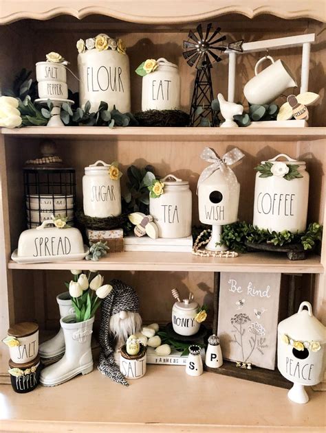 Give your kitchen a touch of whimsy with this ceramic bee honey jar. It's easy to switch between a lemon theme and honey bee theme 💛 Accessories found at www ...