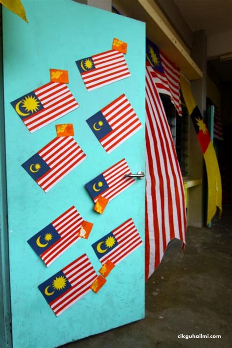 Contoh kertas kerja cadangan penubuhan persatuan; 100 Idea Hiasan Kelas Sempena Kemerdekaan