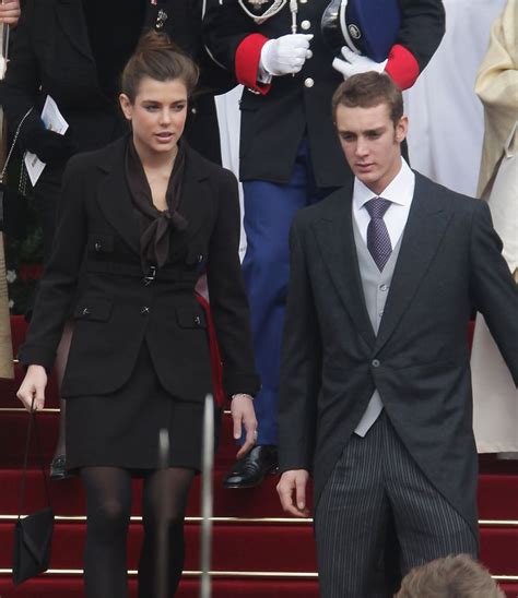 Prinzessin charlottes pate und lehrer erwarten berichten zufolge gemeinsam ein kind. Charlotte Casiraghi Photostream in 2021 | Charlotte ...