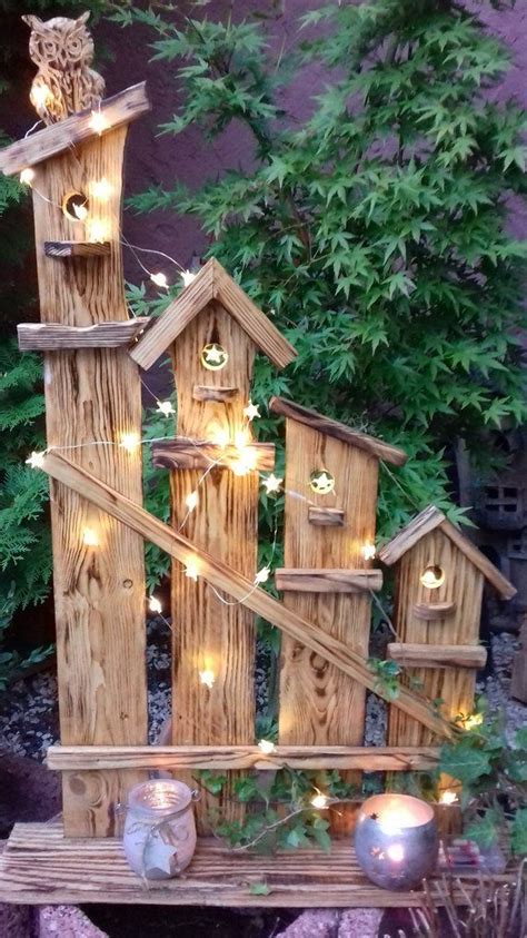 Die unzähligen bauweisen moderner gartenhäuser aus holz lassen vielfältige möglichkeiten zu, sind aber jederzeit auch ästhetisch. Stele DEKO Eule, Ganzjahresdekoration aus HOLZ, Natur ...