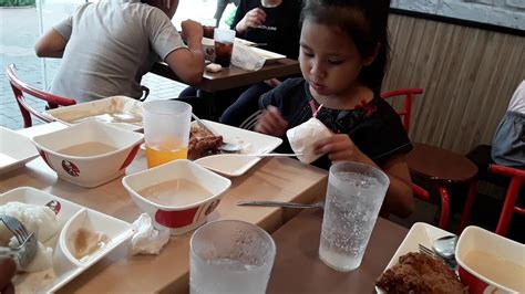 Gw ga bisa ambil full time soalnya musti. Lunch time @KFC on my birthday 2019 - YouTube