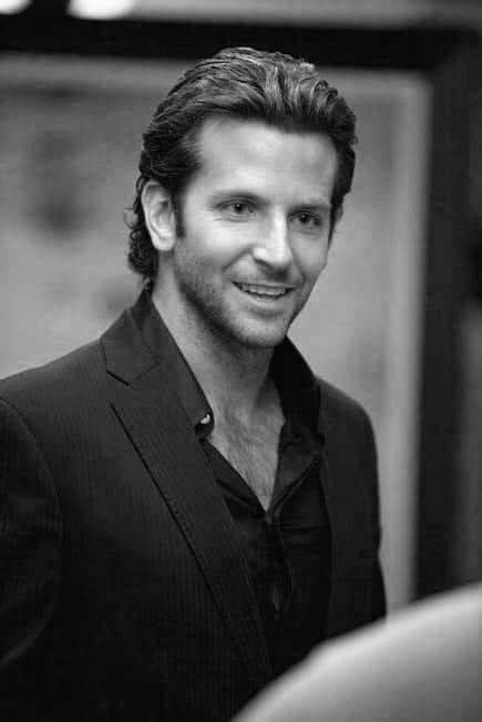 These things are not so intuitive for all young men, thus we are here to help! Flow Hairstyle For Men - 40 Masculine Hockey Haircuts