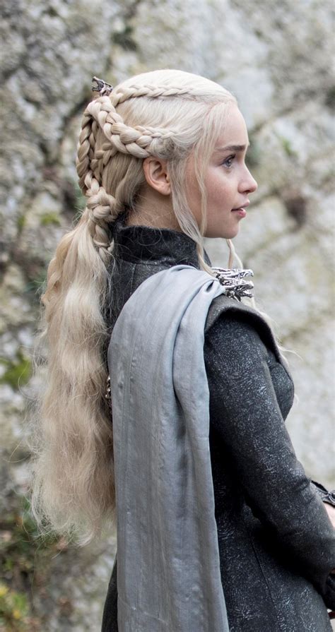 As you probably know, the dothraki adorn their braids after victories and cut them off after a defeat. khaleesi s7 braids in 2020 | Daenerys hair, Game of ...