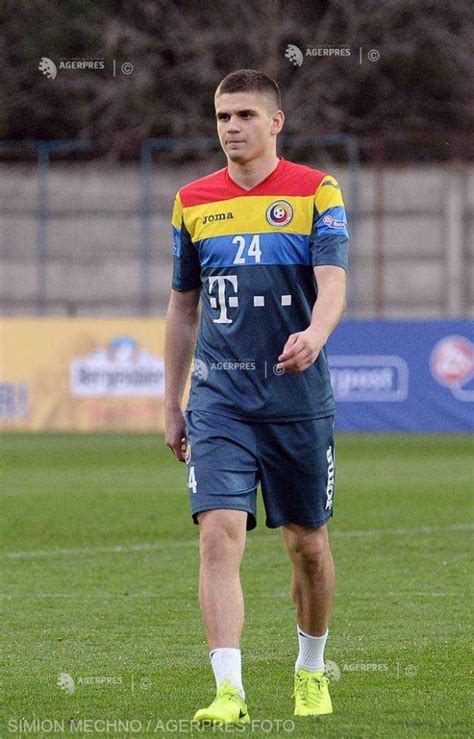 Latest on cagliari midfielder razvan marin including news, stats, videos, highlights and more on espn. Răzvan Marin merită "Oscarul pentru cel mai bun tânăr ...