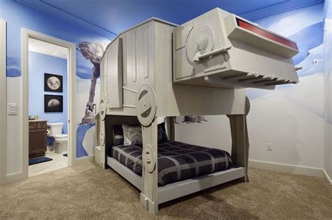 If you are looking for innovative star wars bedroom ideas, it can help you a lot to spark some inspiration. 20 Cool Star Wars Themed Bedroom Ideas - Housely