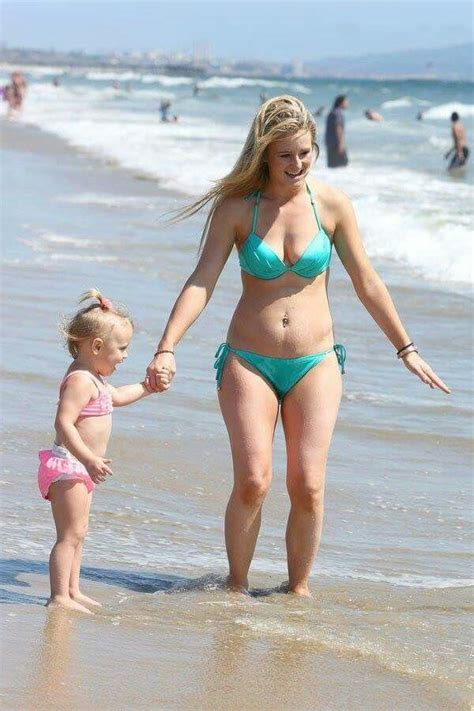bad parenting nude mom1